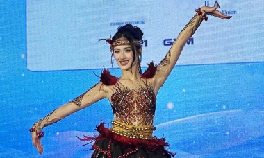 Trang Phục Ấn Tượng